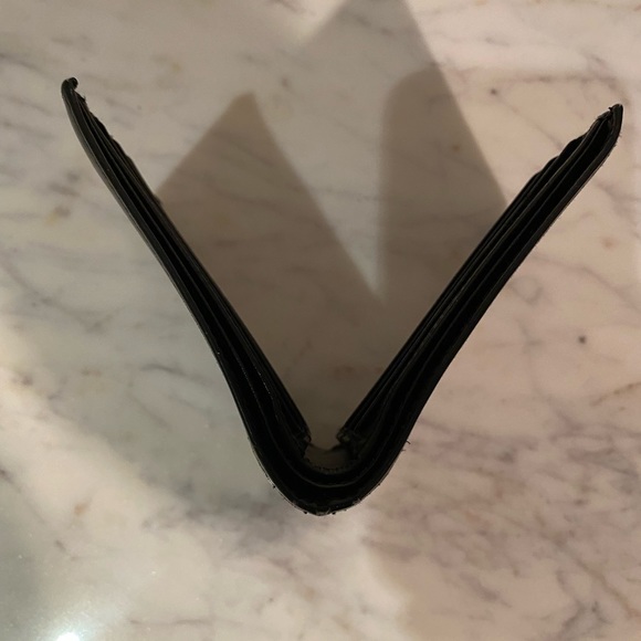 Gucci Wallet - Picture 6 of 16